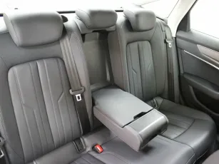 Audi  12