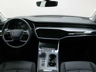 Audi  8