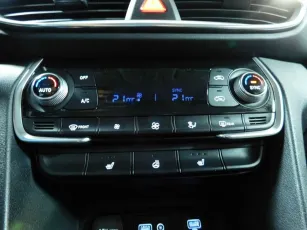 Hyundai  10