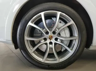 Porsche  13