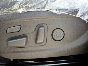Hyundai  11