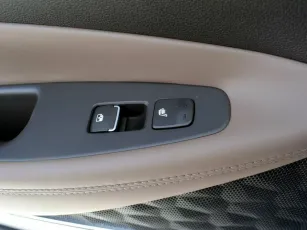Hyundai  13