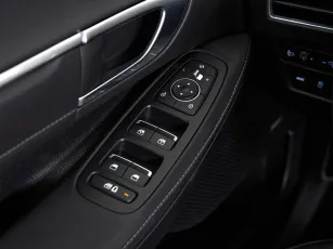 Hyundai  13