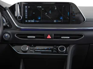 Hyundai  17