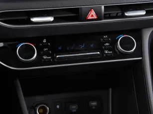 Hyundai  19