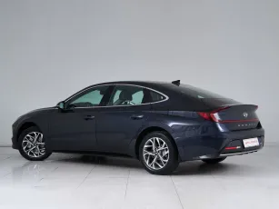 Hyundai  3