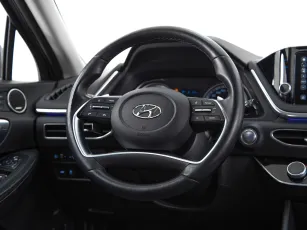 Hyundai  9