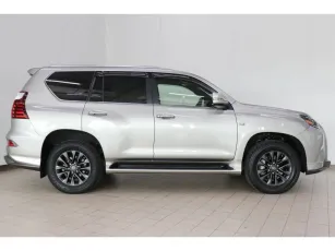 Lexus  3