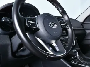 Kia  11