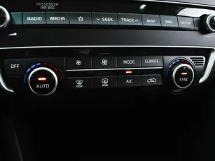 Kia  14