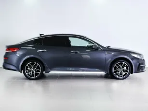 Kia  4