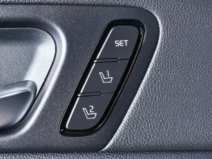Kia  9