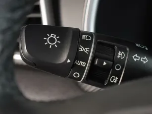 Hyundai  9