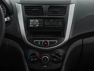 Hyundai  12