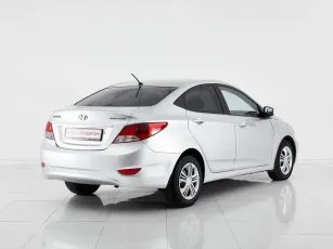 Hyundai  4