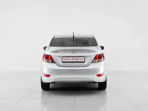 Hyundai  6