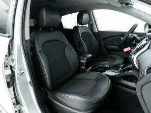 Hyundai  11
