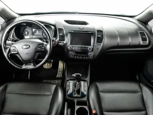 Kia  6