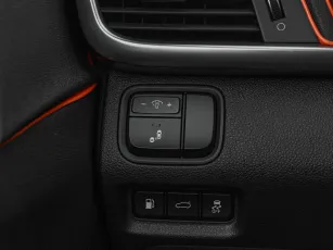 Kia  17