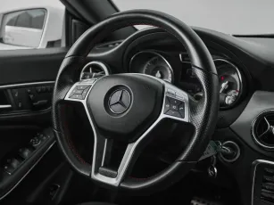 Mercedes-Benz  10