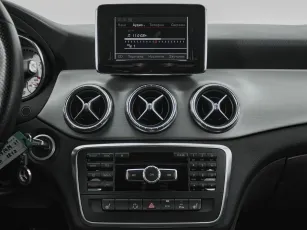 Mercedes-Benz  16