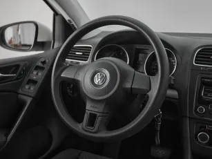 Volkswagen  10