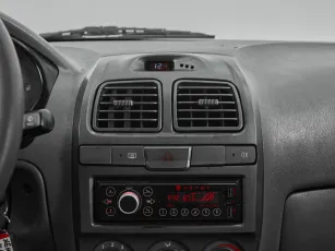 Hyundai  12