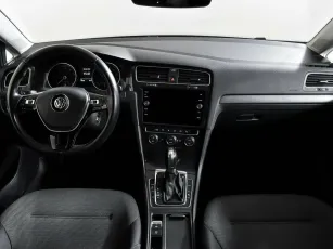 Volkswagen  9