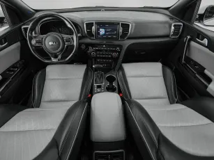 Kia  8