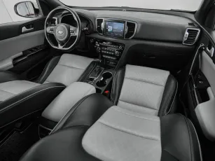 Kia  9