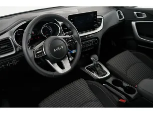 Kia  10