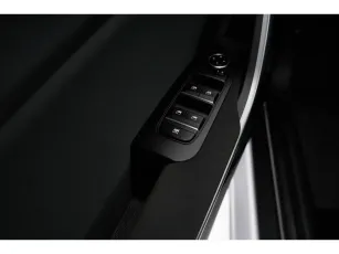 Kia  11