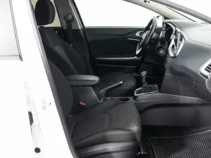 Kia  7