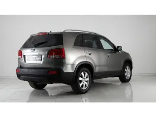 Kia  4