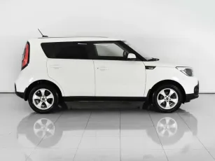 Kia  4