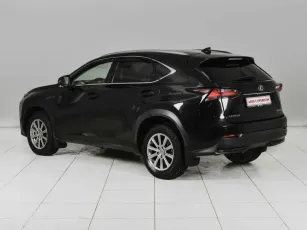 Lexus  2