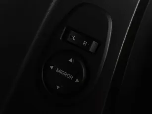 Hyundai  11