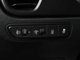 Kia  10