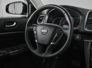 Nissan  10