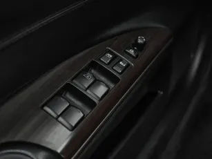 Nissan  13