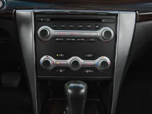Nissan  18