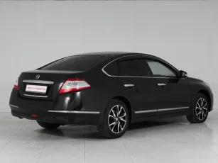 Nissan  6