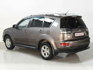 Mitsubishi  3