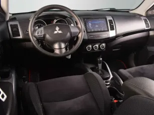 Mitsubishi  6