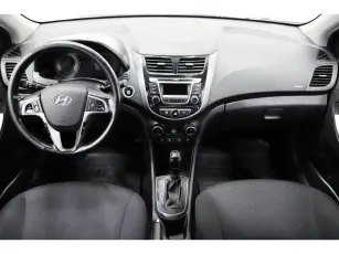 Hyundai  10