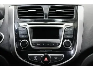 Hyundai  12