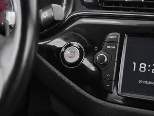 Kia  17