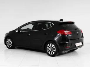 Kia  4