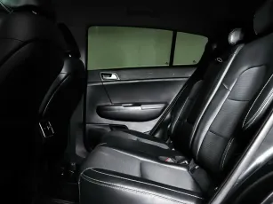 Kia  23