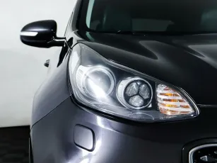 Kia  8
